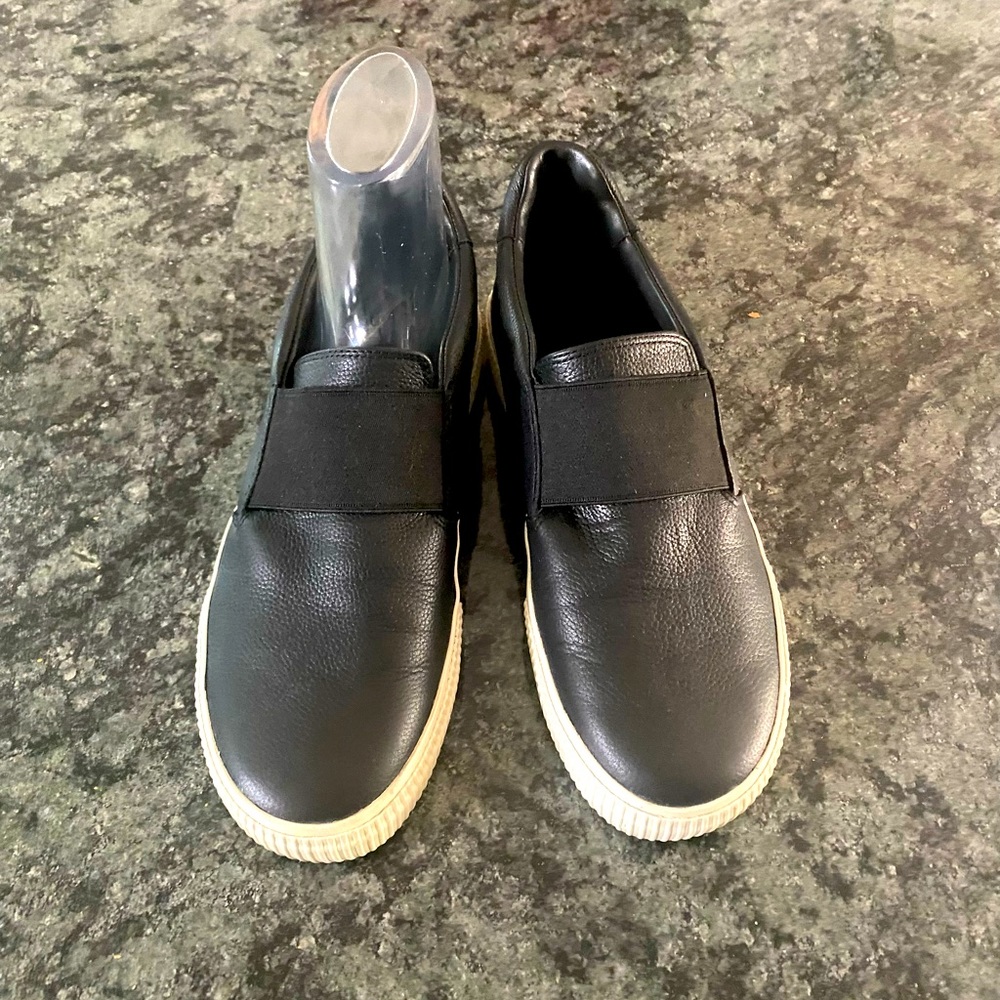 VINCE Kirkland Leather Skate women’s Sneaker, size 7,5